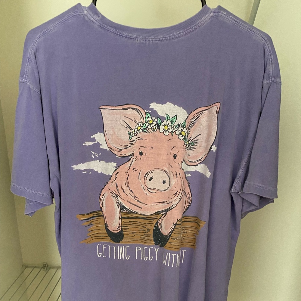 Large comfort color shirt